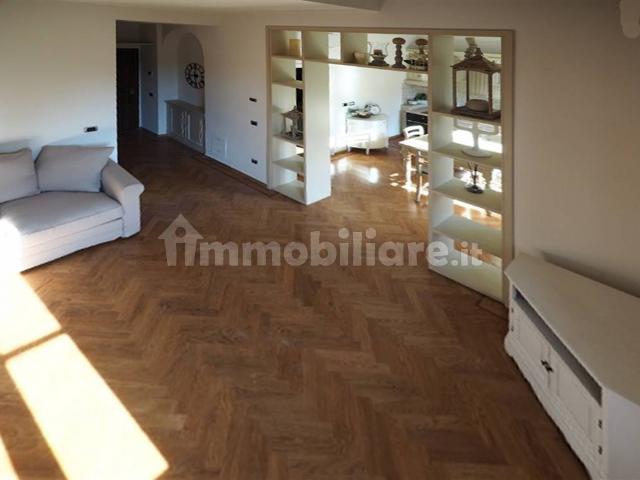 Attico piazza Francesco Ferrucci, San Niccolò, Firenze