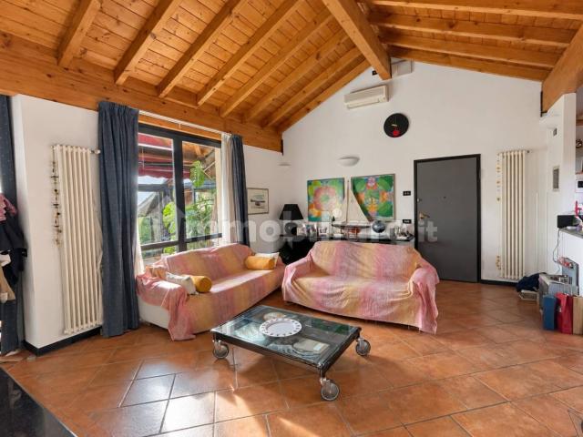 Attico via Mottarone, Lissago Calcinate, Varese