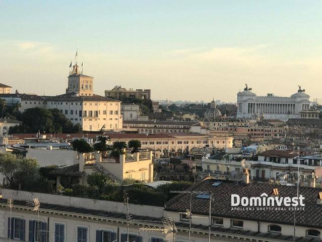 Attico via Crispi, Spagna, Roma