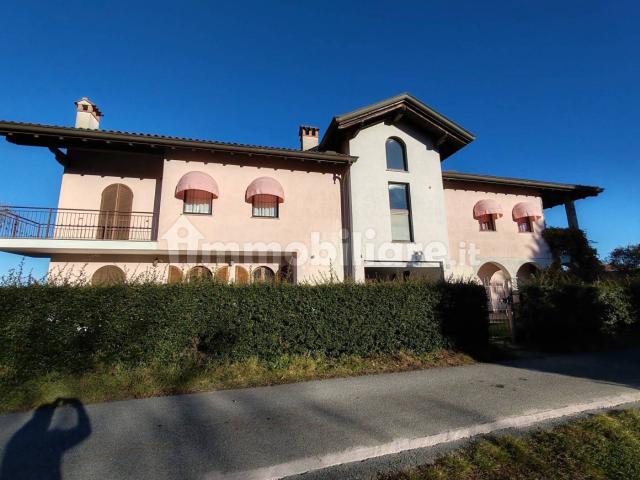 Attico via per Gignese 27, Stresa