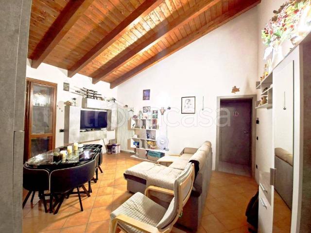 Attico/mansarda in vendita a San Polo d'Enza via Cornacchia