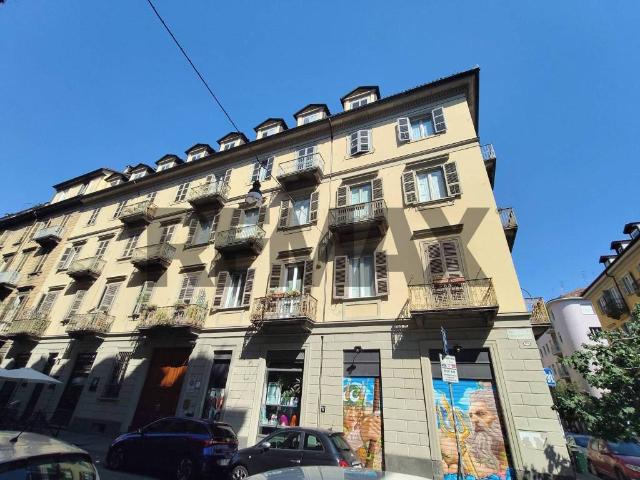 Attico/mansarda in affitto a Torino via Goito, 17, San Salvario Baretti