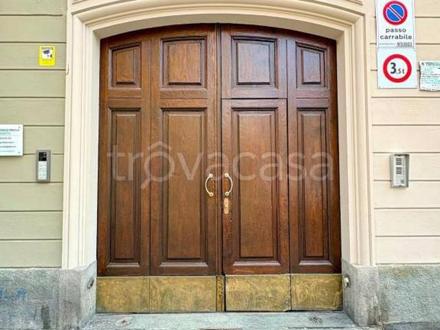 Attico/mansarda in affitto a Torino via Sant'Antonino, 13, Pozzo Strada