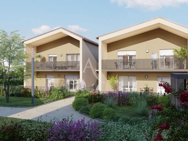 Attignat proche centre village et voie verte