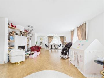 Penthouse kaufen in Im Steinacher, Baltenswil - Parkplatz