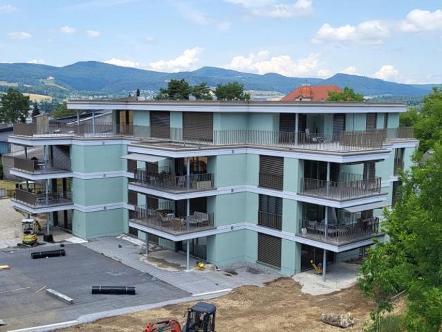 Attikawohnung mit viel Privatsphäre, Blick ins Grüne und 97 m² Terrasse