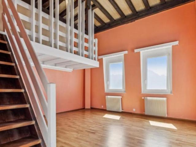 Charaktervolle Dachgeschosswohnung mit außergewöhnlichem Panoramablick