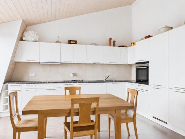 Attikawohnung 3.5 Zimmer