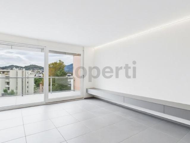 Attika Maisonette Wohnung 4,5 Zimmer l Renoviert in Massagno – Erst und Zweitwohnsitz