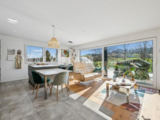 Attique moderne de 2.5 pièces