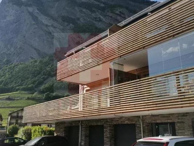Attique duplex 4.5 pièces centre Leytron
