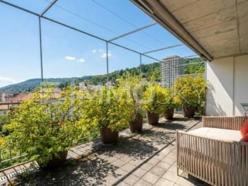 Attique dexception avec terrasse panoramique et vue à 360° sur Bienne