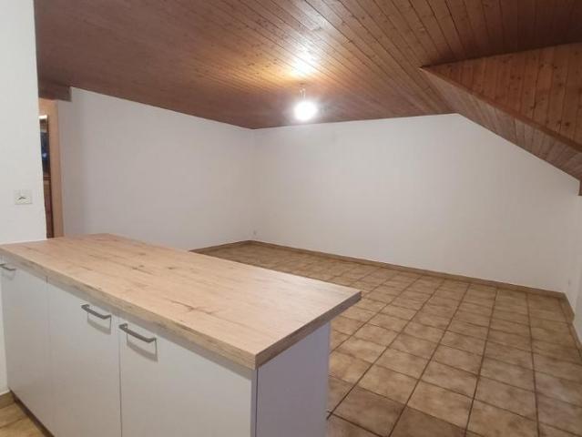Attique de 2.5 pièces de 52 m2