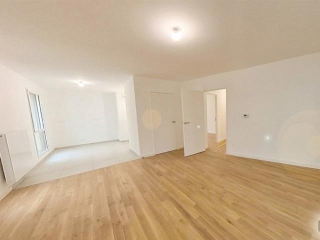 Attique d'Exception: T5 de 102 m² avec Terrasse Plein Ciel