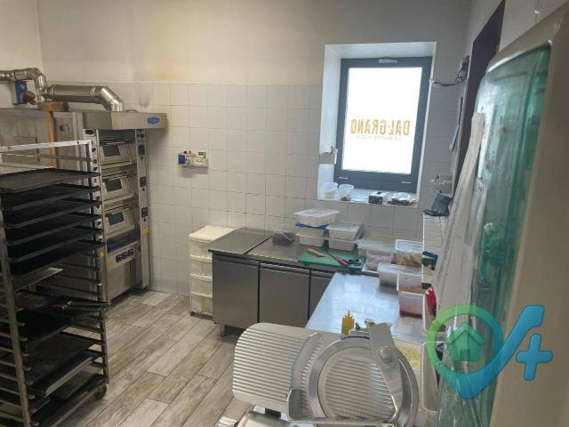 Attività commerciale bilocale 40mq