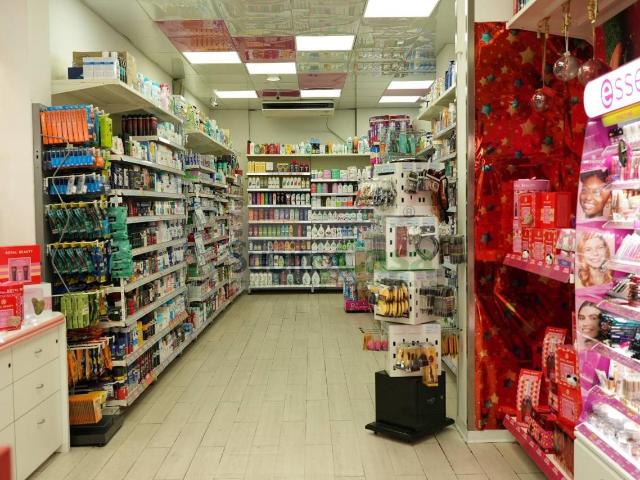 Attività commerciale monolocale 120mq
