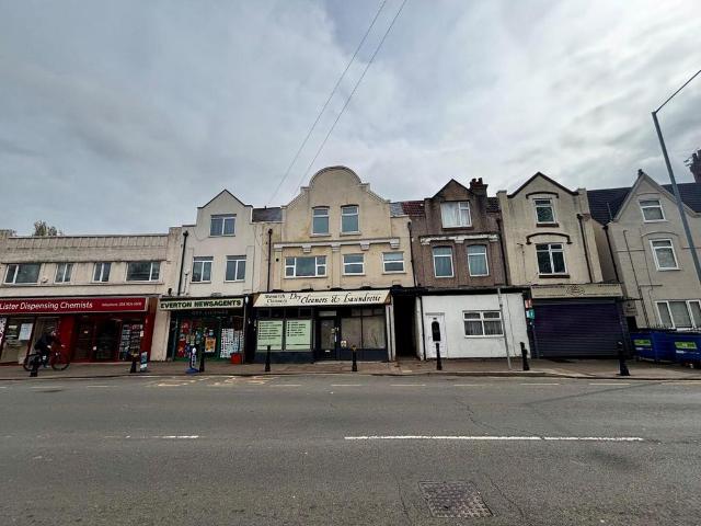 Attleborough Road, Nuneaton CV11 2 bed flat to rent £750 pcm £173 pw