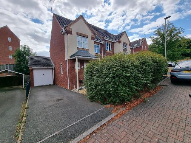 Attlebridge Close, Hamilton, Leicester LE5, 2 bed semi detached house to rent, £1,200 pcm | PrimeLocation