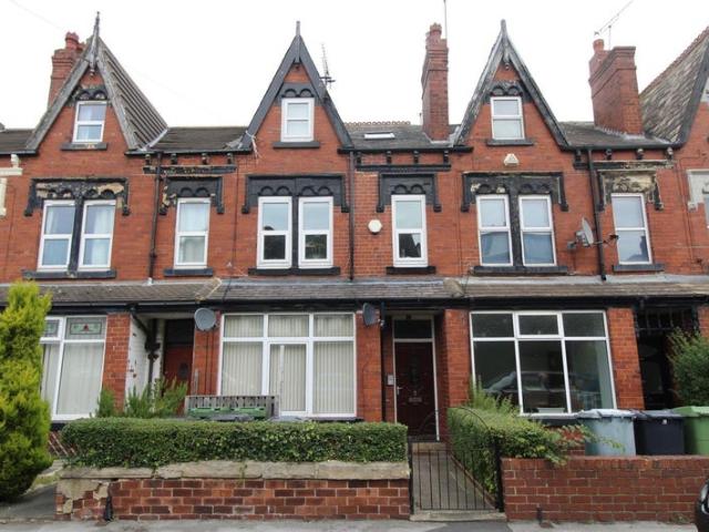 Attractive One Bedroom Roundhay Apartment