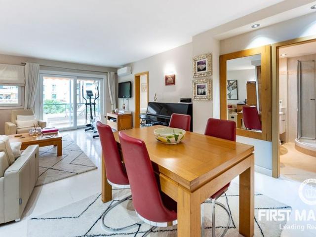 Attractive apartment walking distance to the beach and Puerto Portals harbour