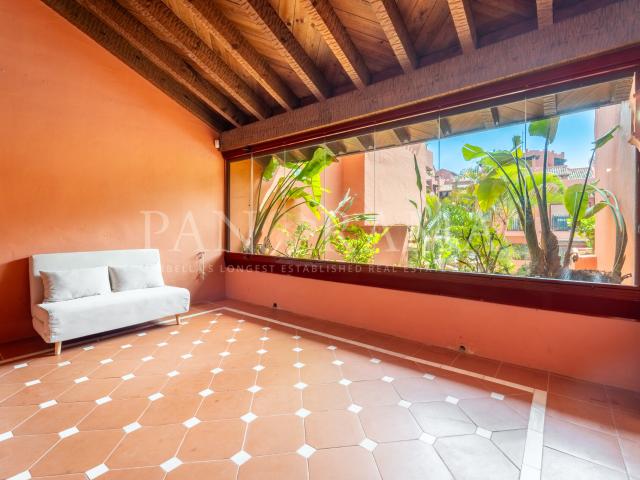 Attractive apartment in a privileged location in Elviria, near Marbella's best sandy beaches