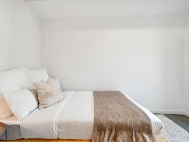 Attractive double bedroom a short walk from U Birkenstraße metro station