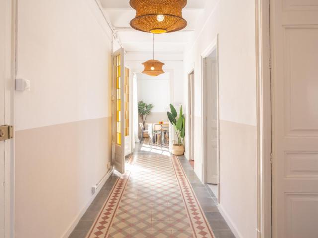 Attractive double bedroom in Sant Andreu de Palomar