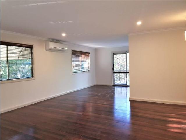 Attractive highset with self contained studio apartment underneath