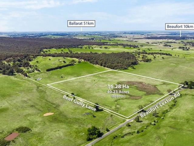 Attractive Lifestyle or Small Farming Opportunity
