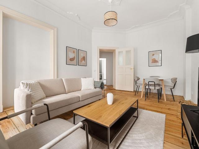 Attractive 1 Bedroom Apartment in Charlottenburg, Berlin Amsterdam Apartments for Rent