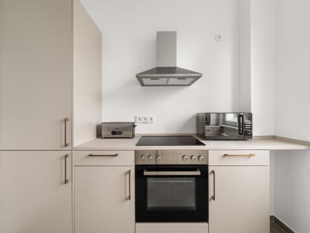 Attractive 1 Bedroom Apartment in Charlottenburg, Berlin Amsterdam Apartments for Rent
