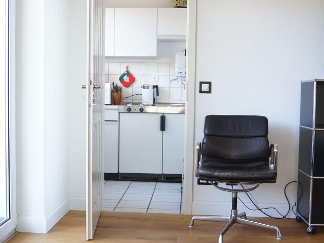 Attractive 1 room apartment in well kept apartment house in a convenient location, Dusseldorf Amsterdam Apartments for Rent