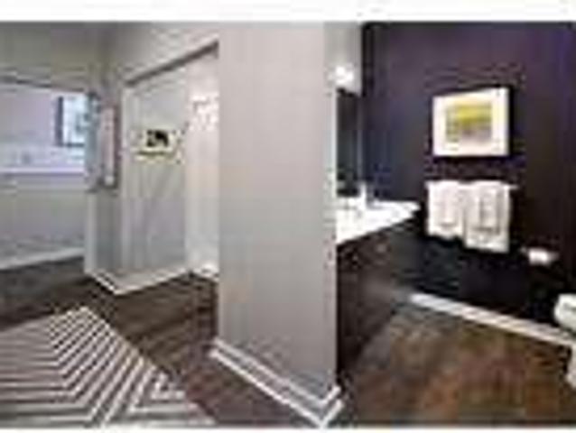 Attractive 2 bed, 2 bath
