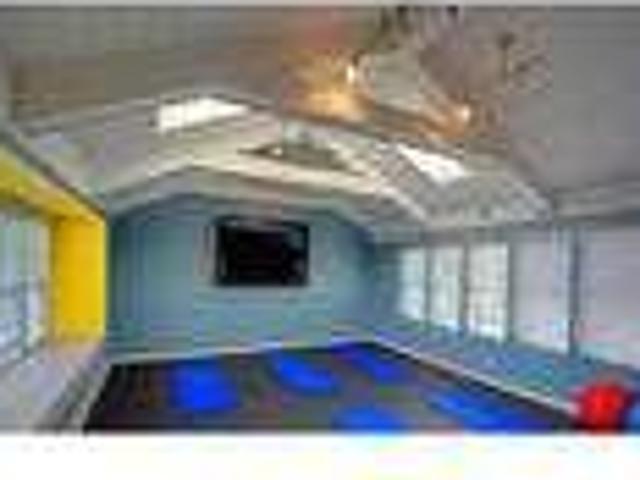 Attractive 2 bed, 2 bath