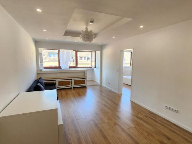 Attractive 2 room apartment, Duisburg Amsterdam Apartments for Rent
