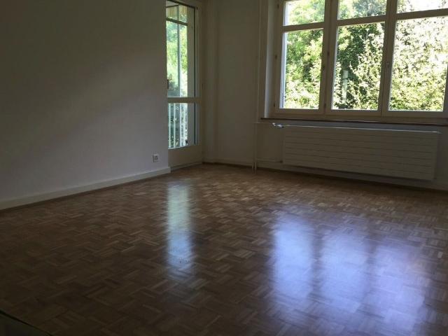Attractive 3.5 room apartment with balcony in a quiet location