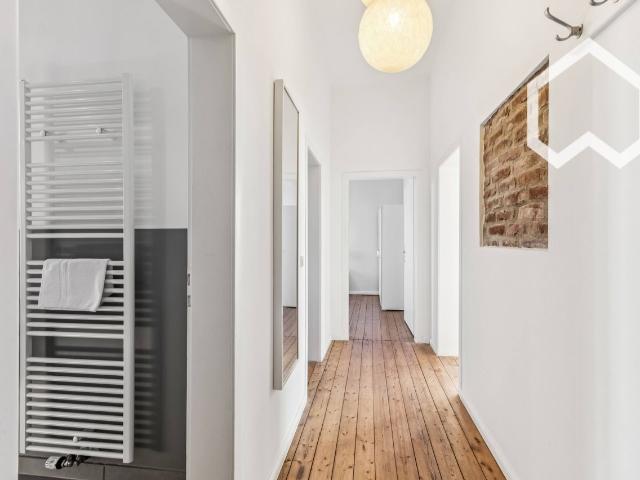 Attractive 50 sqm 2 Room Apartment: Ideal for business professionals or Couples, Essen Amsterdam Apartments for Rent