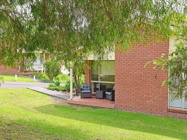 Attractively Furnished Unit in a Quiet Location.