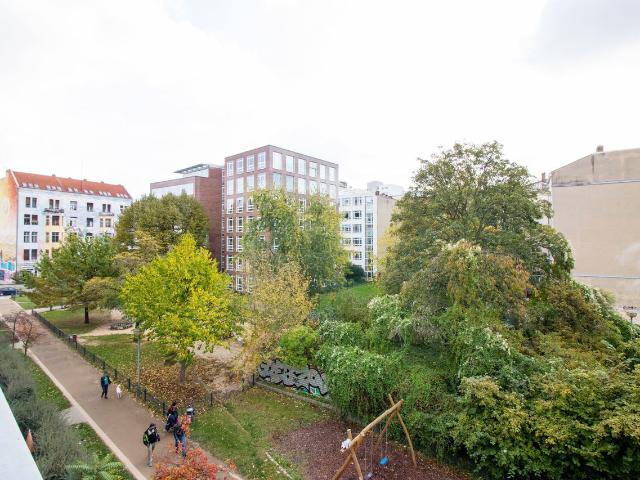 Attractively furnished 2 room apartment quiet, but in the middle of it all, Berlin Amsterdam Apartments for Rent