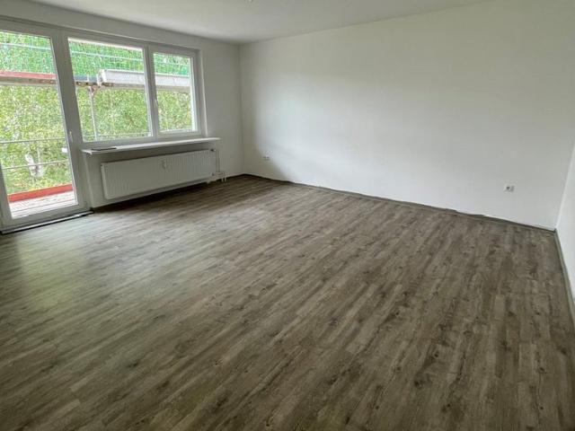Attraktiv! 3 Zimmer Wohnung,frisch saniert
