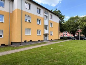 Attraktiv! Interessante 4 Zimmer Wohnung