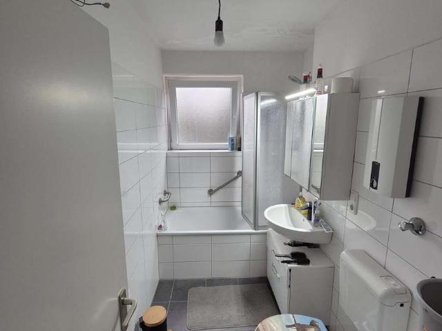 Attraktiv & Modern: 2 Zimmer Erdgeschosswohnung mit Balkon!