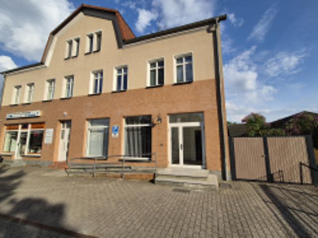 Attraktive Maisonettewohnung mit 3 Zimmern und PKW Stellplatz in Rathenow West zu vermieten