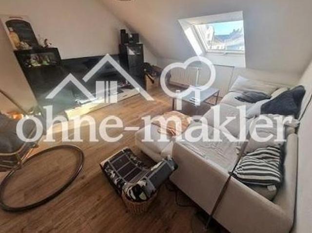 Attraktive, neuwertig sanierte 3 Zimmer Dachgeschosswohnung in zentraler Lage von Vinningen