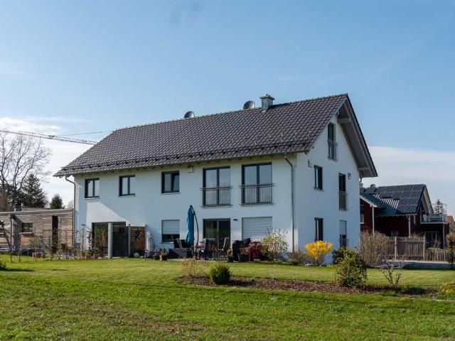 Attraktive, neuwertige 2 Zimmer Wohnung in Kaufbeuren OT Kleinkemnat
