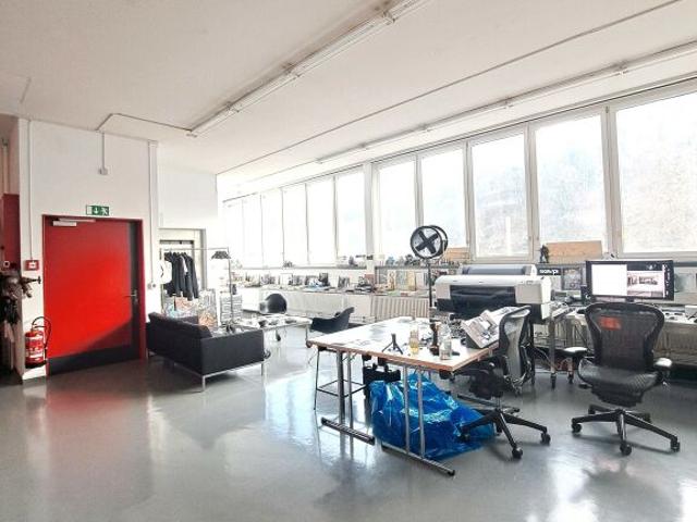 Attraktive Atelier und Büroflächen direkt am Rhein