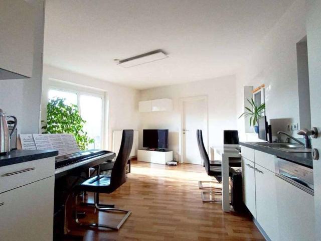 Attraktive Anlegerwohnung mit großem Garten und Carport!