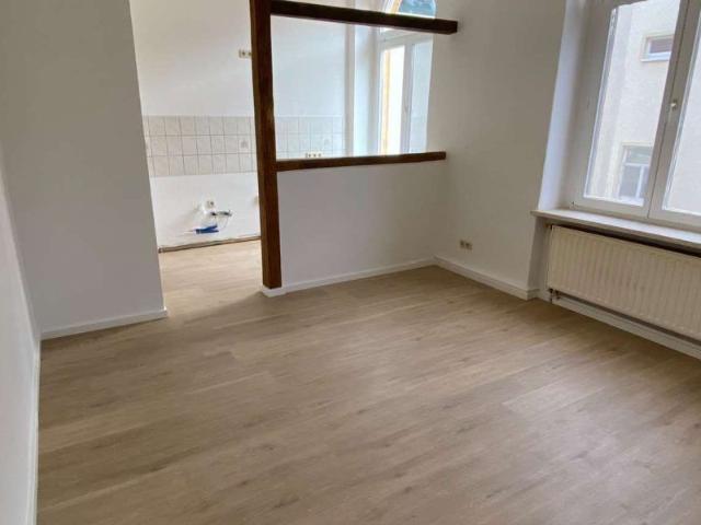 Attraktive Cityaltbauwohnung, auf Wunsch mit Einbauküche