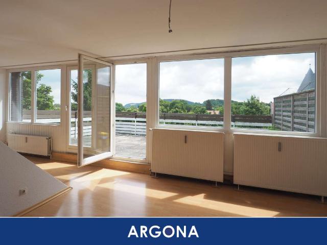 Attraktive Dachgeschoss Maisonette mit großer Sonnen Terrasse Altstadt