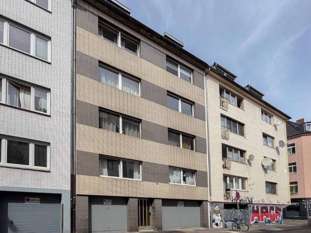 Attraktive Dachgeschosswohnung in Bestlage von Köln zwischen Mediapark und Eigelstein mit Domblick